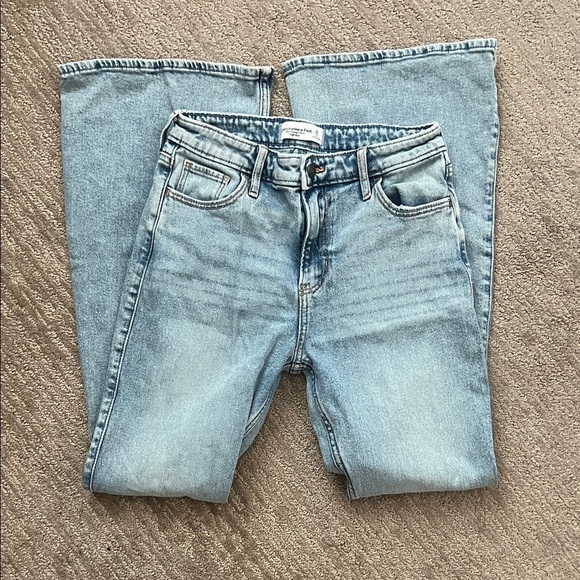 Abercrombie & Fitch Denim - Abercrombie & Fitch - Light Blue Flare Women's Jeans
